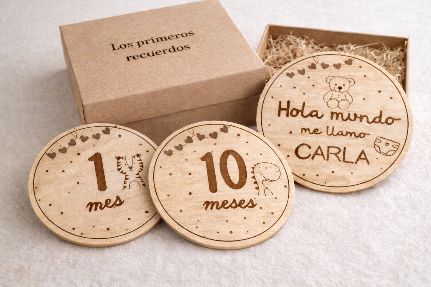 Tarjetas de Cumplemes de Madera Personalizadas para Bebé – Mis Primeros Recuerdos